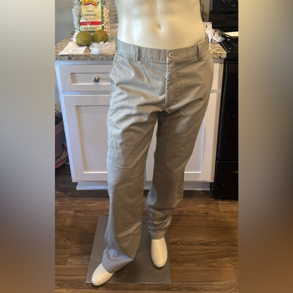 IZOD Men's Khaki Pants
